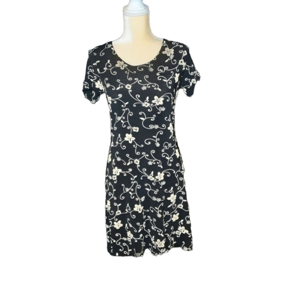 Coco Blanco black fitted dress size 6